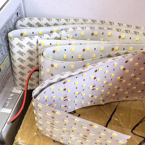 Eight Rows The World\'s Brightest Engineering lighting DC24V 5050SMD 320LEDs Width 0.39ft Flexible LED Strips 3.28 Per Reel Sample Eight Rows The World\'s Brightest Engineering lighting DC24V 5050SMD 320LEDs Width 0.39ft Flexible LED Strips 3.28 Per Reel Sample